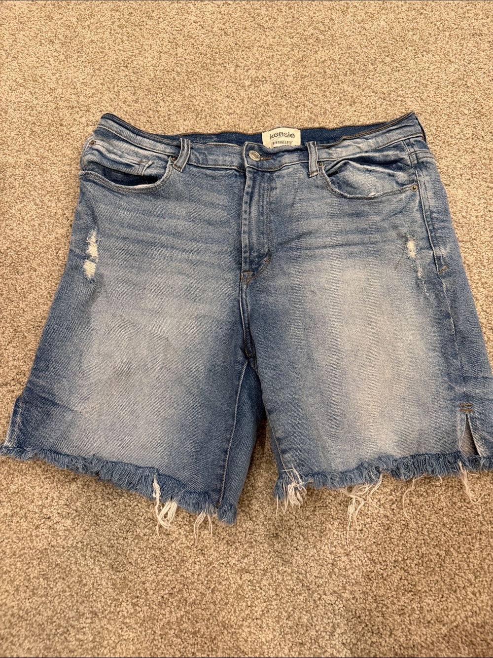 Kensie Medium Blue Frayed Hem Jean Shorts